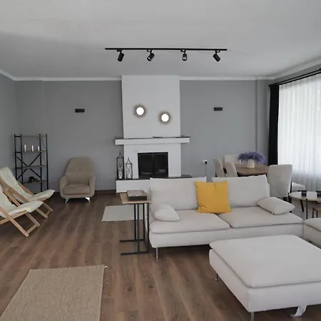 Hotel Ece Kemalpasa (Izmir)